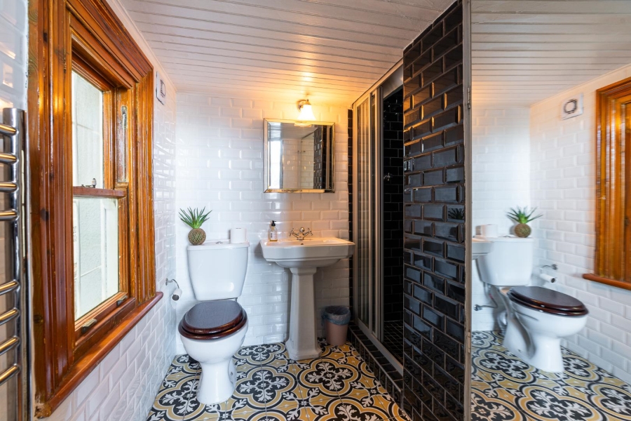 4 Bedroom Property for Sale in Oranjezicht Western Cape